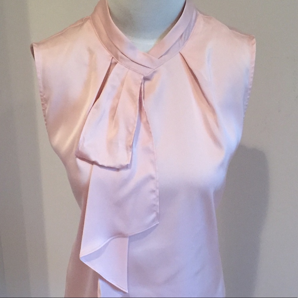 Classy sleeveless blouse